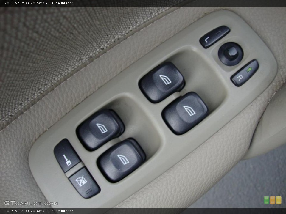 Taupe Interior Controls for the 2005 Volvo XC70 AWD #45248356