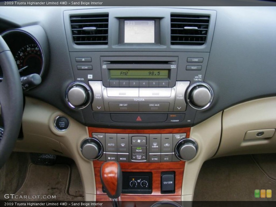 Sand Beige Interior Controls for the 2009 Toyota Highlander Limited 4WD #45251440