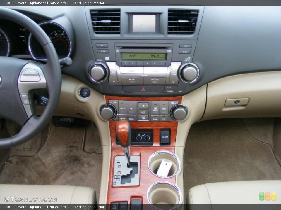 Sand Beige Interior Controls for the 2009 Toyota Highlander Limited 4WD #45251444
