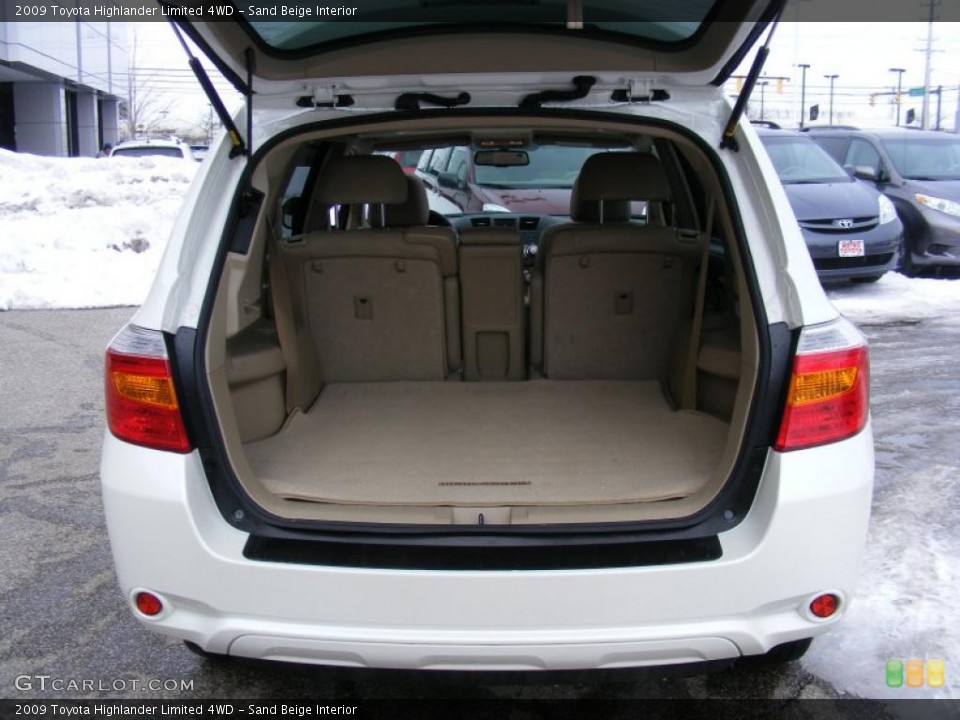 Sand Beige Interior Trunk for the 2009 Toyota Highlander Limited 4WD #45251556