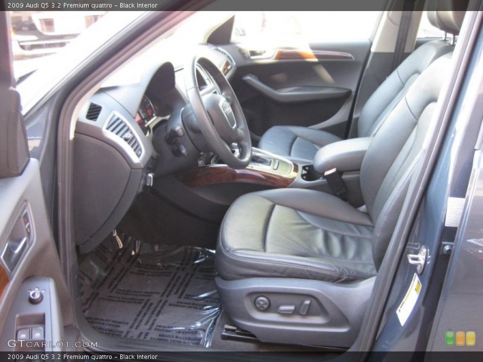 Black Interior Photo for the 2009 Audi Q5 3.2 Premium quattro #45268049