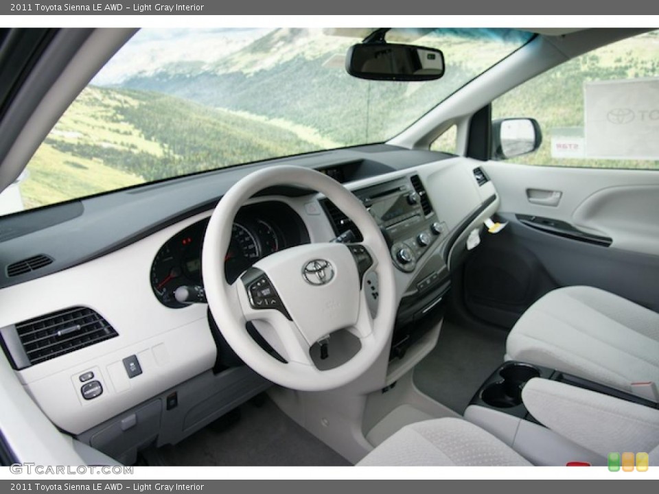 Light Gray Interior Photo for the 2011 Toyota Sienna LE AWD #45269736