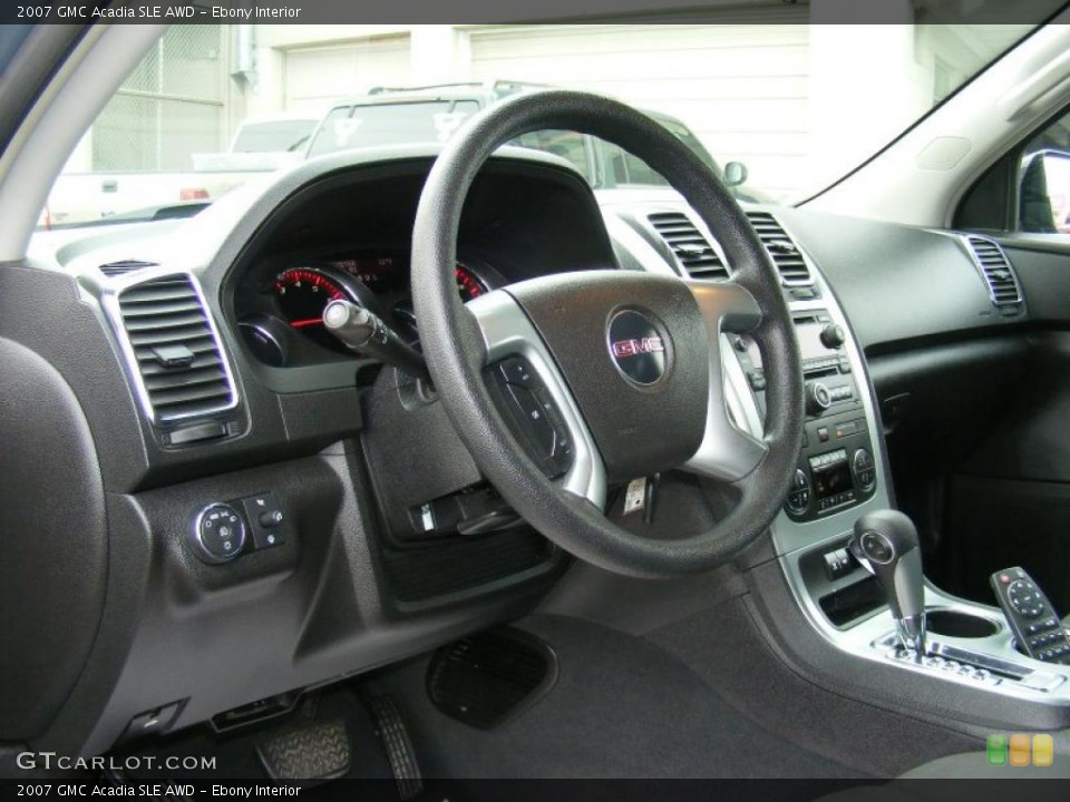 Ebony Interior Dashboard for the 2007 GMC Acadia SLE AWD #45275177