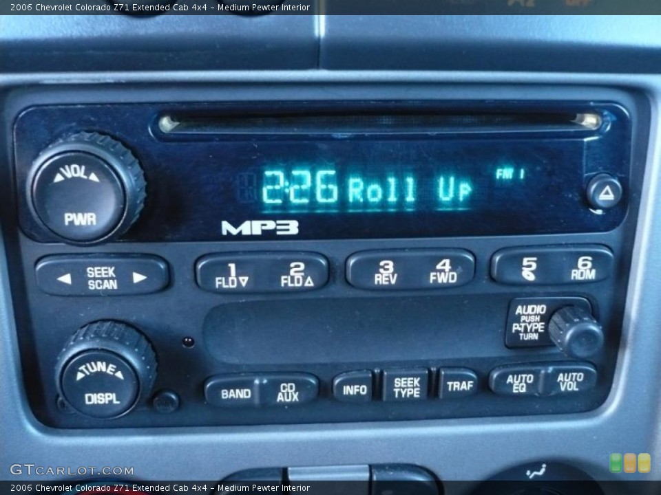Medium Pewter Interior Controls for the 2006 Chevrolet Colorado Z71 Extended Cab 4x4 #45277473
