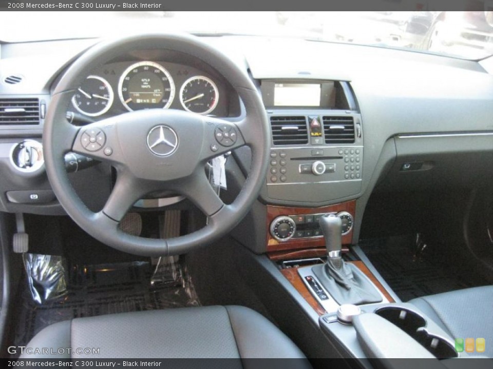 Black Interior Photo for the 2008 Mercedes-Benz C 300 Luxury #45277937