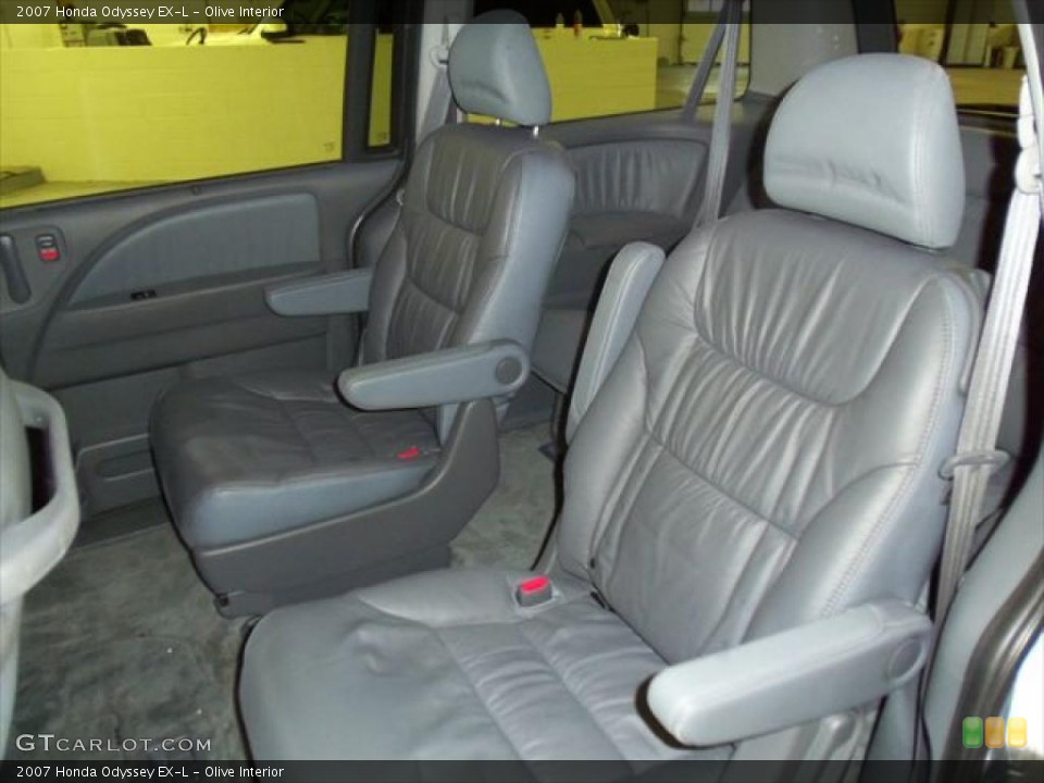 Olive Interior Photo for the 2007 Honda Odyssey EX-L #45279025