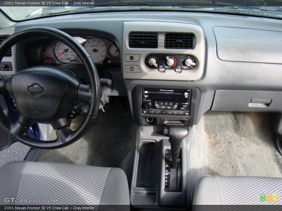 Gray Interior Dashboard for the 2001 Nissan Frontier SE V6 Crew Cab #45289840