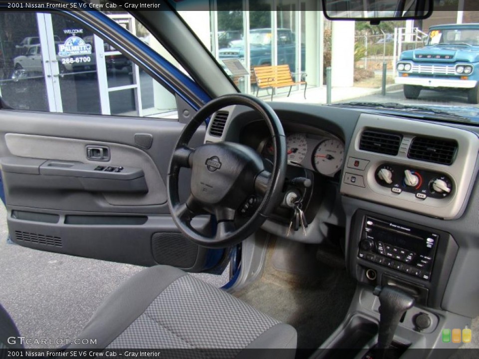 Gray Interior Photo for the 2001 Nissan Frontier SE V6 Crew Cab #45289844