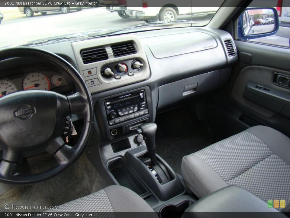 Gray Interior Photo for the 2001 Nissan Frontier SE V6 Crew Cab #45289848