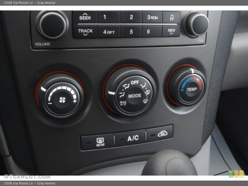 Gray Interior Controls for the 2008 Kia Rondo LX #45294169