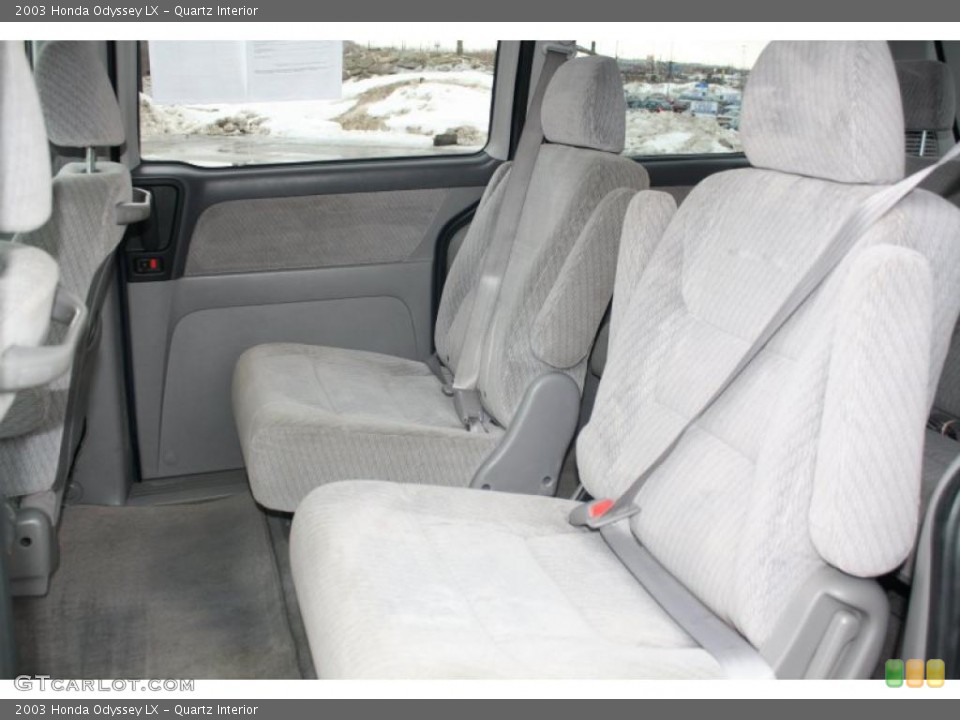 Quartz Interior Photo for the 2003 Honda Odyssey LX #45300913