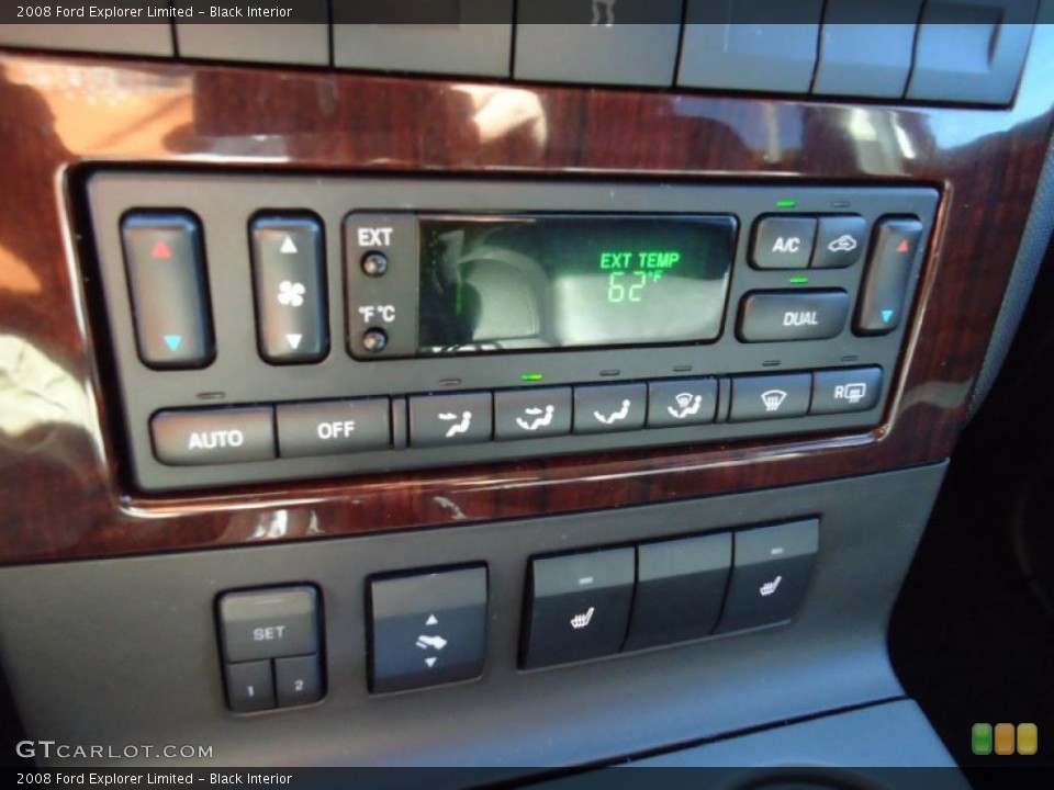 Black Interior Controls for the 2008 Ford Explorer Limited #45303633