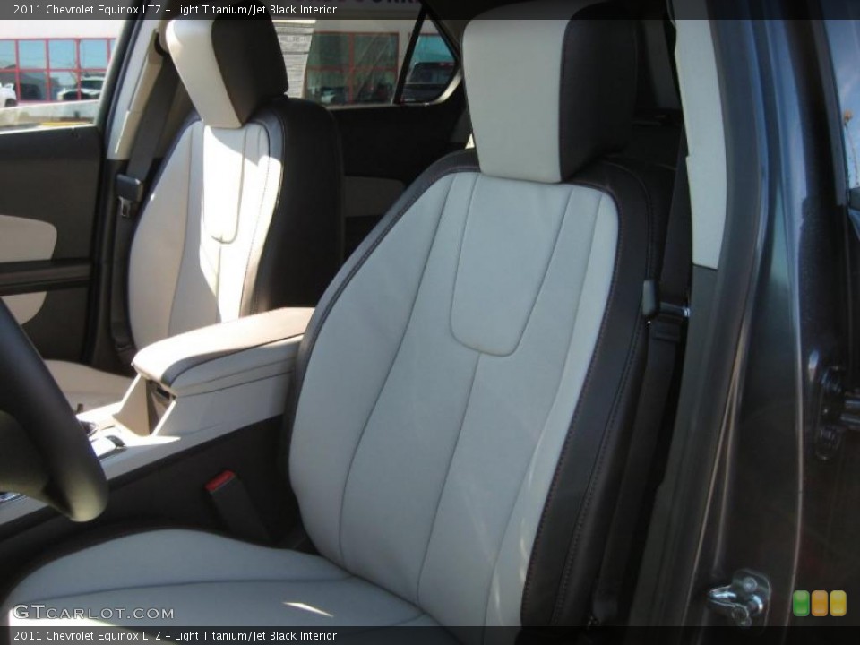 Light Titanium/Jet Black Interior Photo for the 2011 Chevrolet Equinox LTZ #45305865