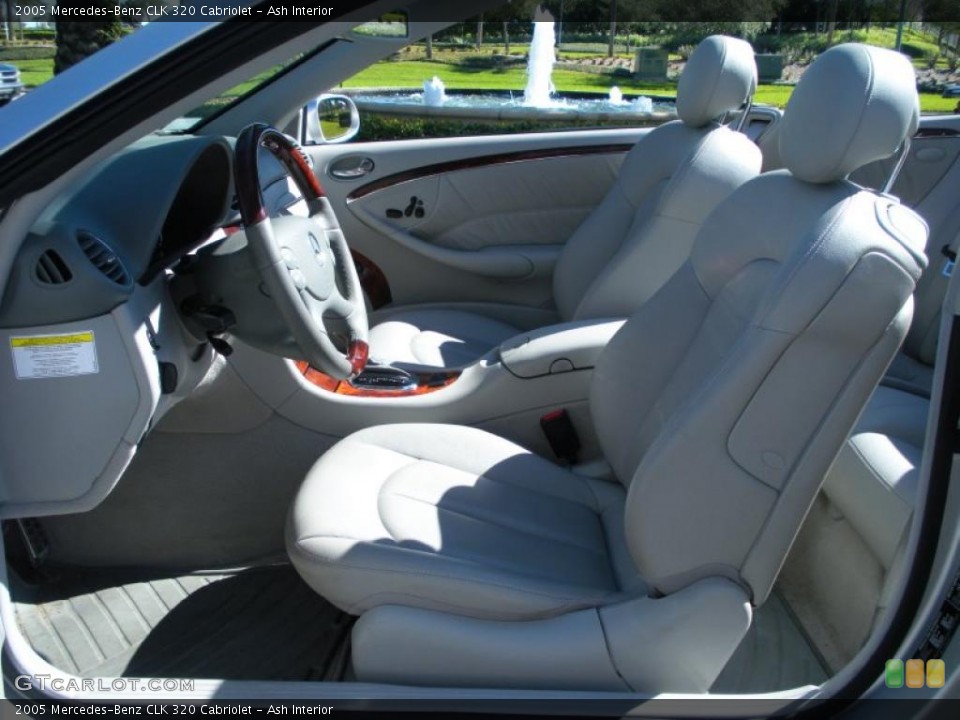 Ash Interior Photo for the 2005 Mercedes-Benz CLK 320 Cabriolet #45313159