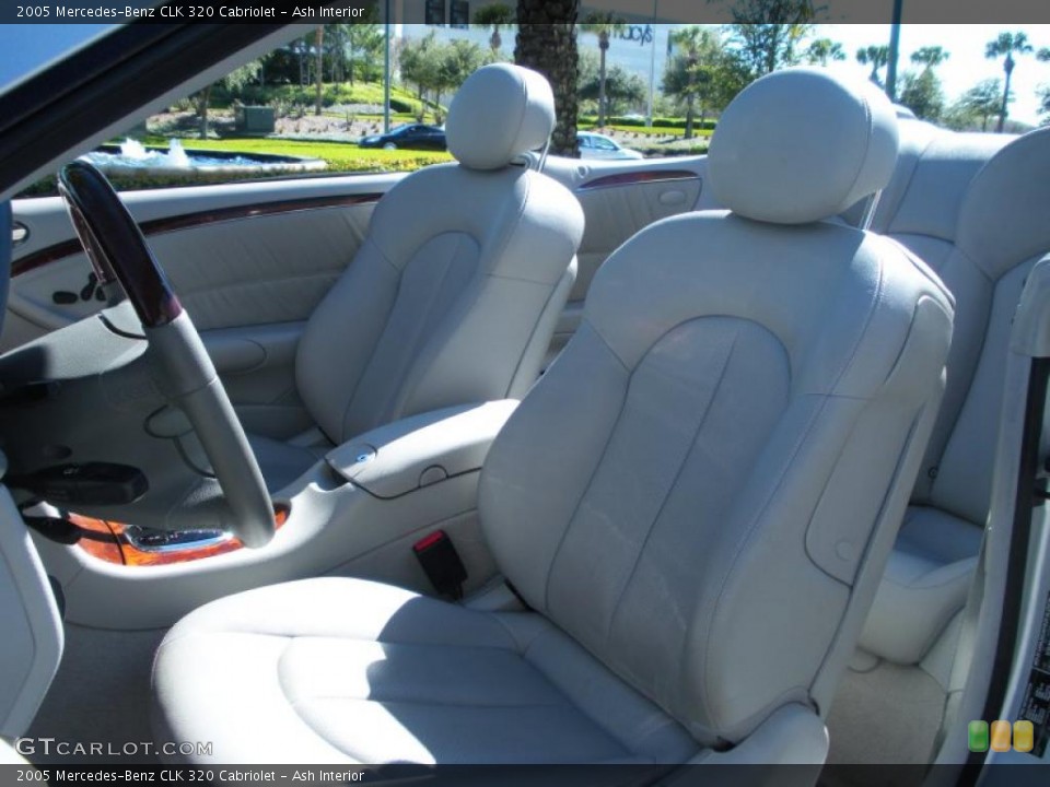 Ash Interior Photo for the 2005 Mercedes-Benz CLK 320 Cabriolet #45313163