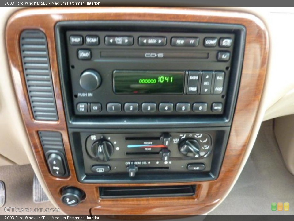 Medium Parchment Interior Controls for the 2003 Ford Windstar SEL #45314711