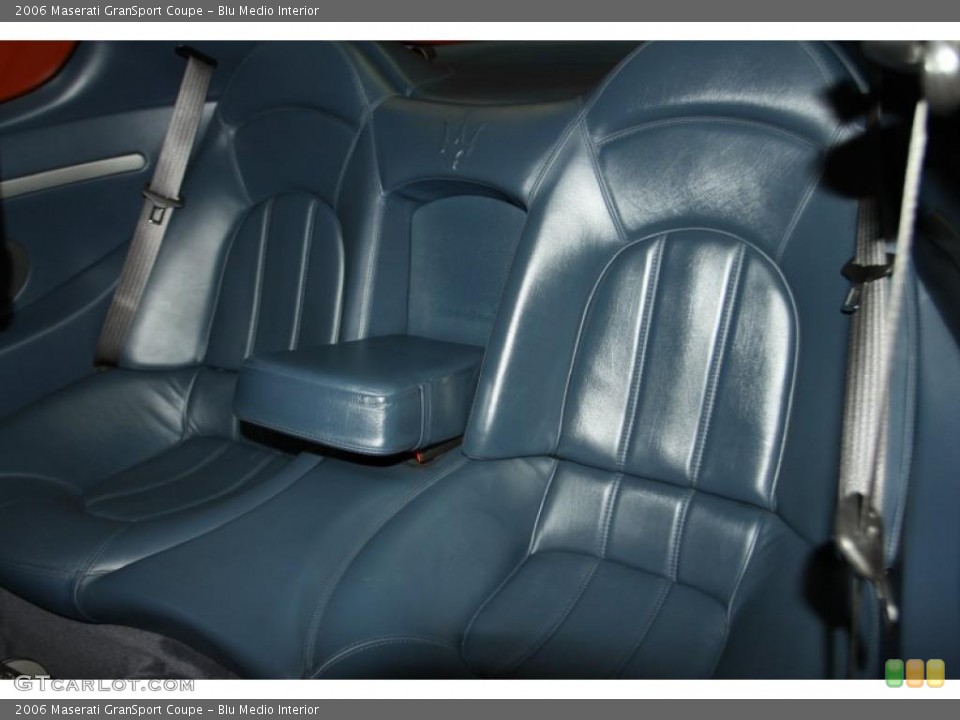 Blu Medio Interior Photo for the 2006 Maserati GranSport Coupe #45315395