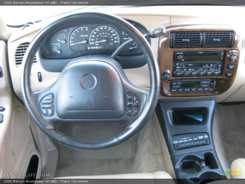 Prairie Tan Interior Dashboard for the 2000 Mercury Mountaineer V8 AWD #45323612
