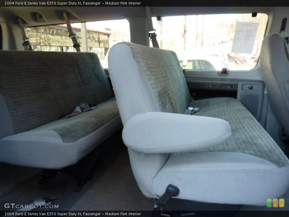 Medium Flint Interior Photo for the 2004 Ford E Series Van E350 Super Duty XL Passenger #45327379