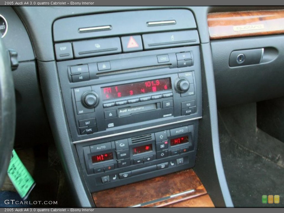 Ebony Interior Controls for the 2005 Audi A4 3.0 quattro Cabriolet #45335804