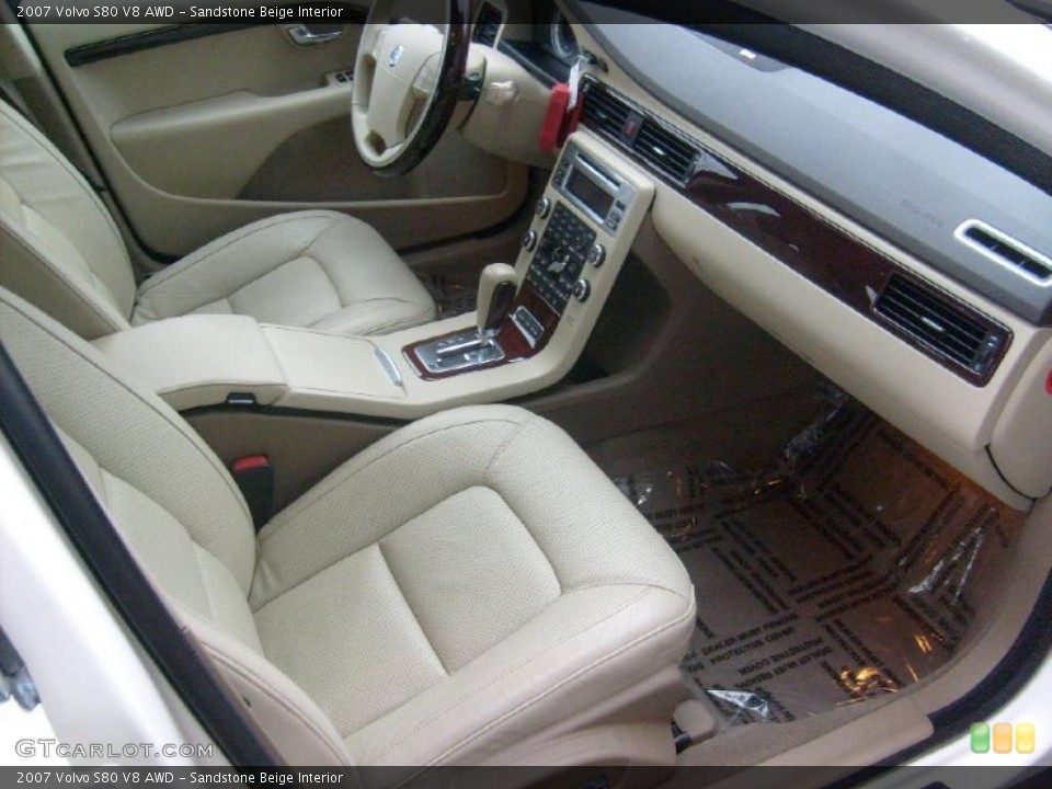 Sandstone Beige Interior Photo for the 2007 Volvo S80 V8 AWD #45340301