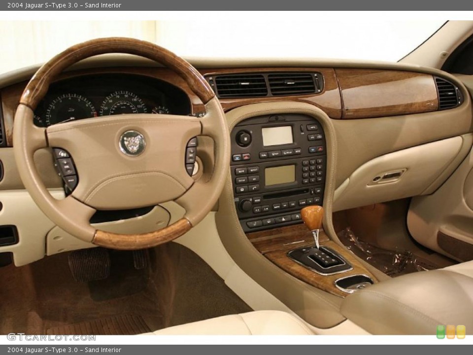 Sand Interior Dashboard for the 2004 Jaguar S-Type 3.0 #45355116