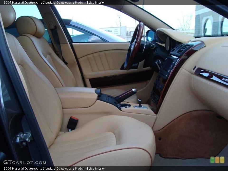 Beige Interior Photo for the 2006 Maserati Quattroporte  #45362962