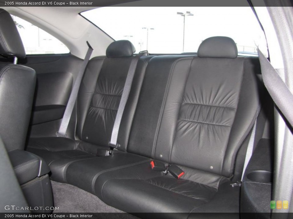 Black Interior Photo for the 2005 Honda Accord EX V6 Coupe #45365091