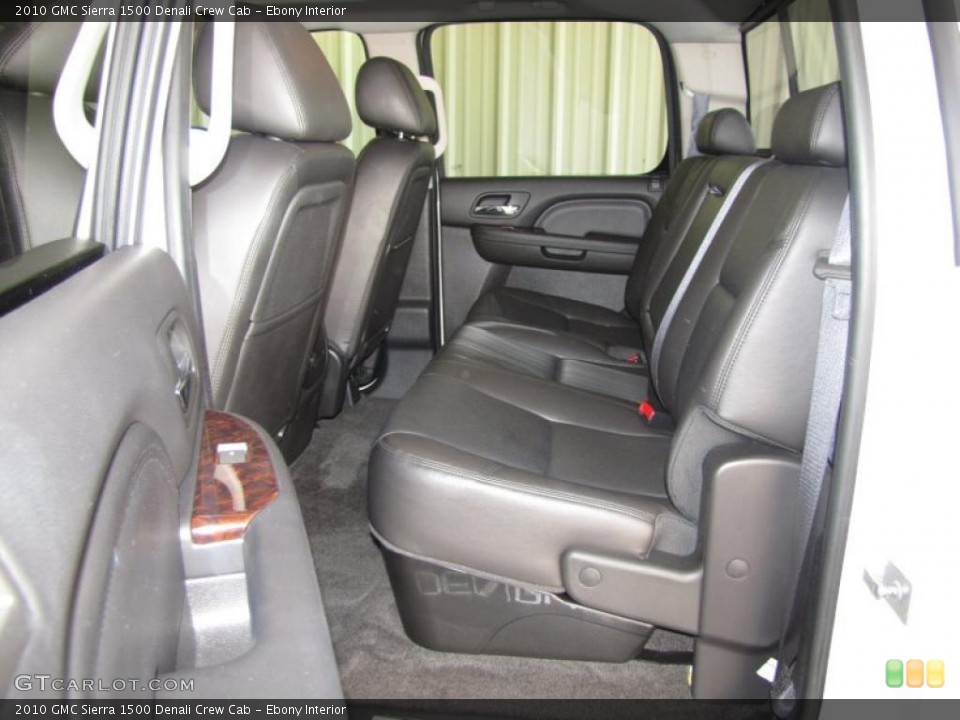 Ebony Interior Photo for the 2010 GMC Sierra 1500 Denali Crew Cab #45366327