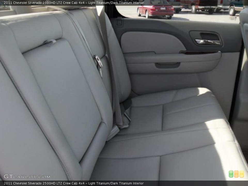 Light Titanium/Dark Titanium Interior Photo for the 2011 Chevrolet Silverado 2500HD LTZ Crew Cab 4x4 #45366979