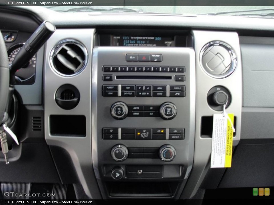 Steel Gray Interior Controls for the 2011 Ford F150 XLT SuperCrew #45369462