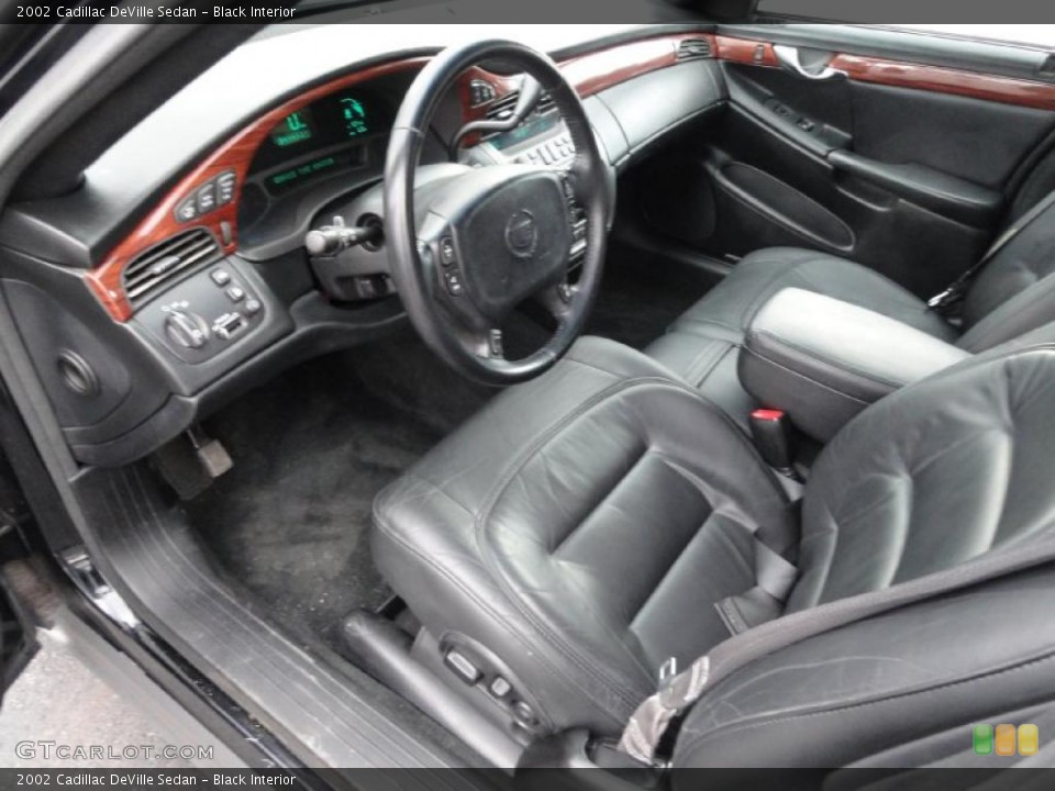 Black Interior Photo for the 2002 Cadillac DeVille Sedan #45372652