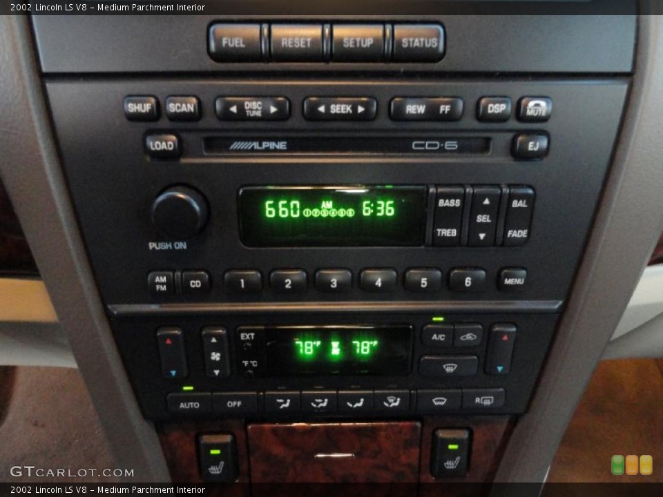 Medium Parchment Interior Controls for the 2002 Lincoln LS V8 #45374145