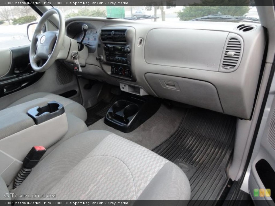 Gray Interior Photo for the 2002 Mazda B-Series Truck B3000 Dual Sport Regular Cab #45375489