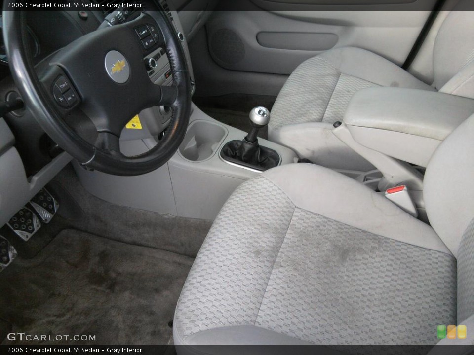 Gray Interior Photo for the 2006 Chevrolet Cobalt SS Sedan #45387078