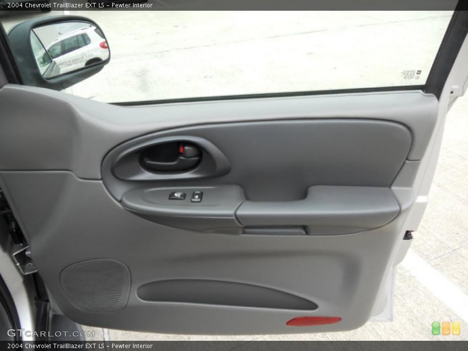 Pewter Interior Door Panel for the 2004 Chevrolet TrailBlazer EXT LS #45416098