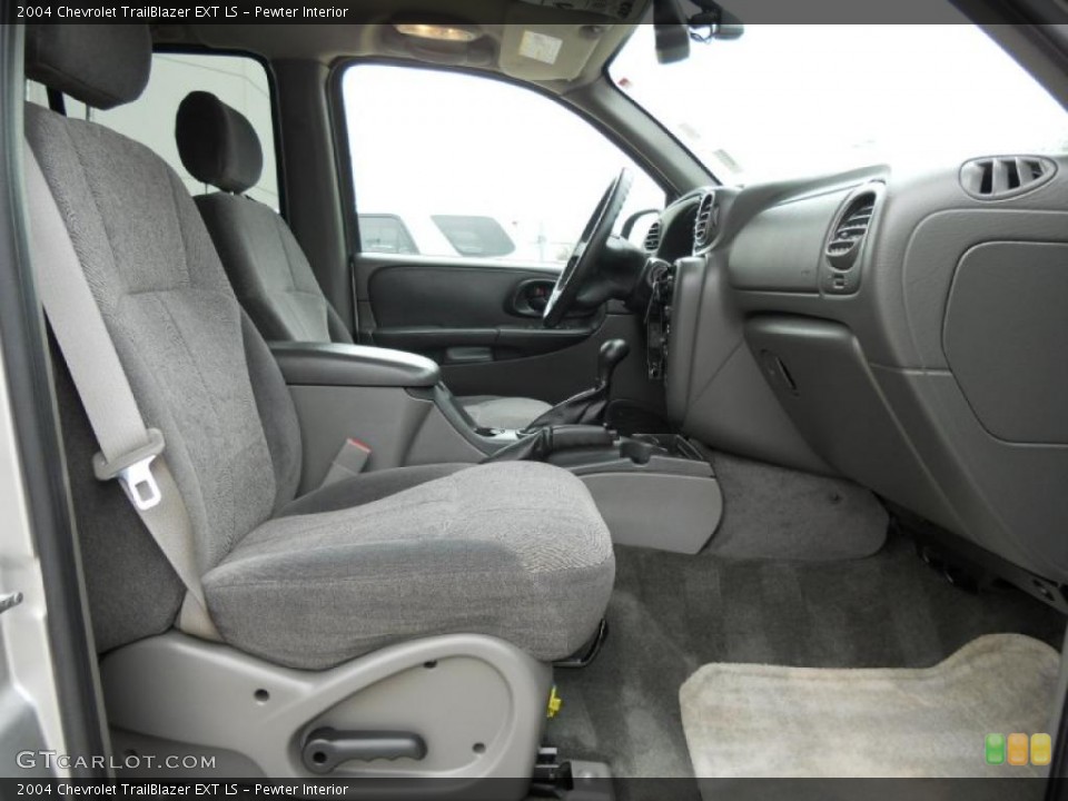 Pewter Interior Photo for the 2004 Chevrolet TrailBlazer EXT LS #45416104