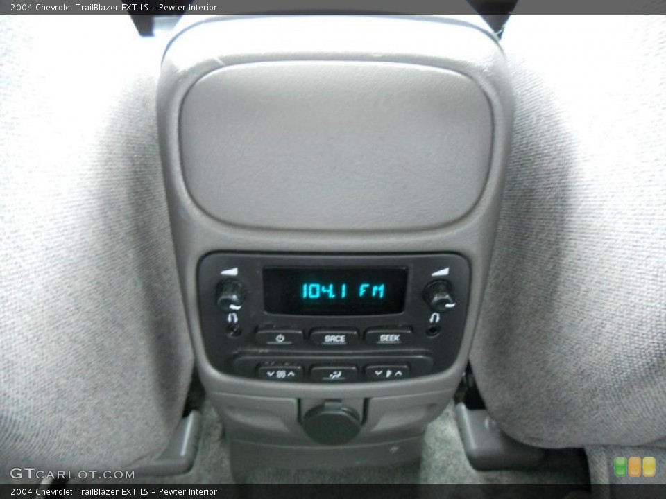 Pewter Interior Controls for the 2004 Chevrolet TrailBlazer EXT LS #45416176