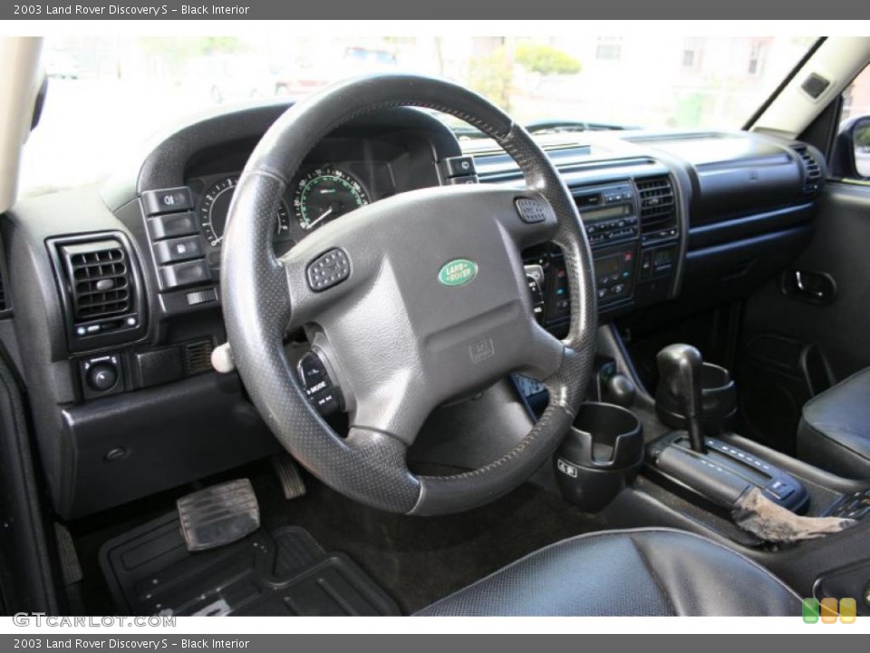 Black Interior Photo for the 2003 Land Rover Discovery S #45419171
