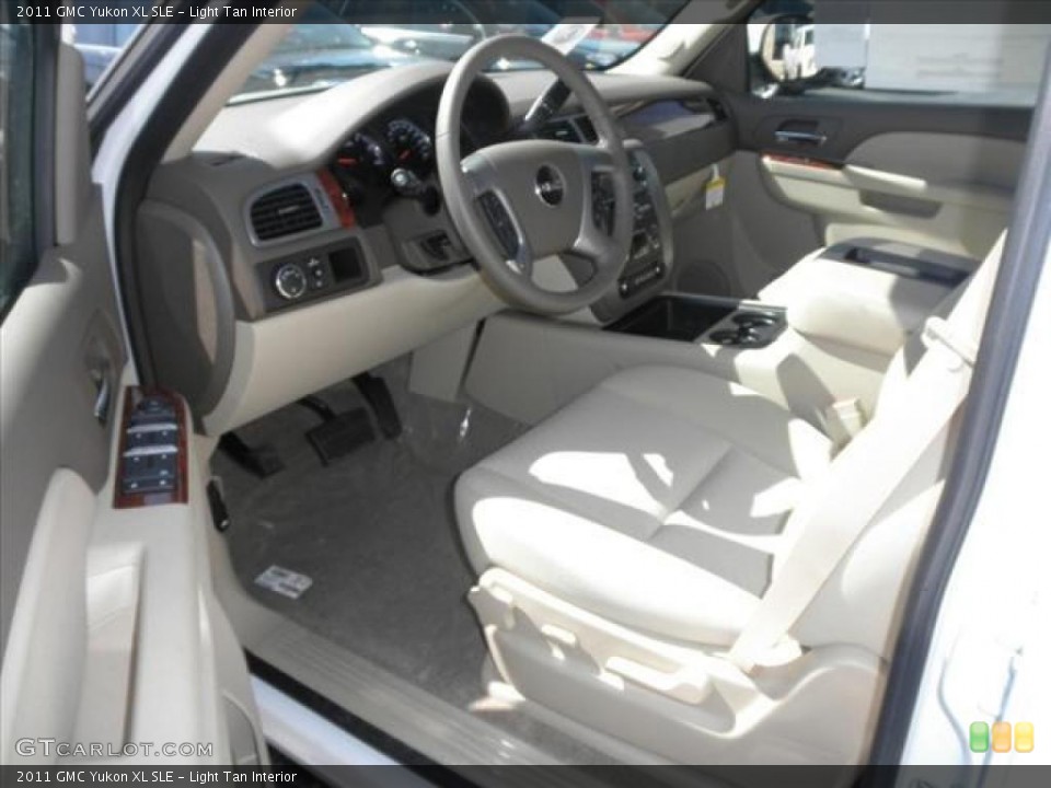 Light Tan Interior Photo for the 2011 GMC Yukon XL SLE #45422914