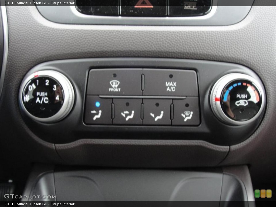Taupe Interior Controls for the 2011 Hyundai Tucson GL #45427083