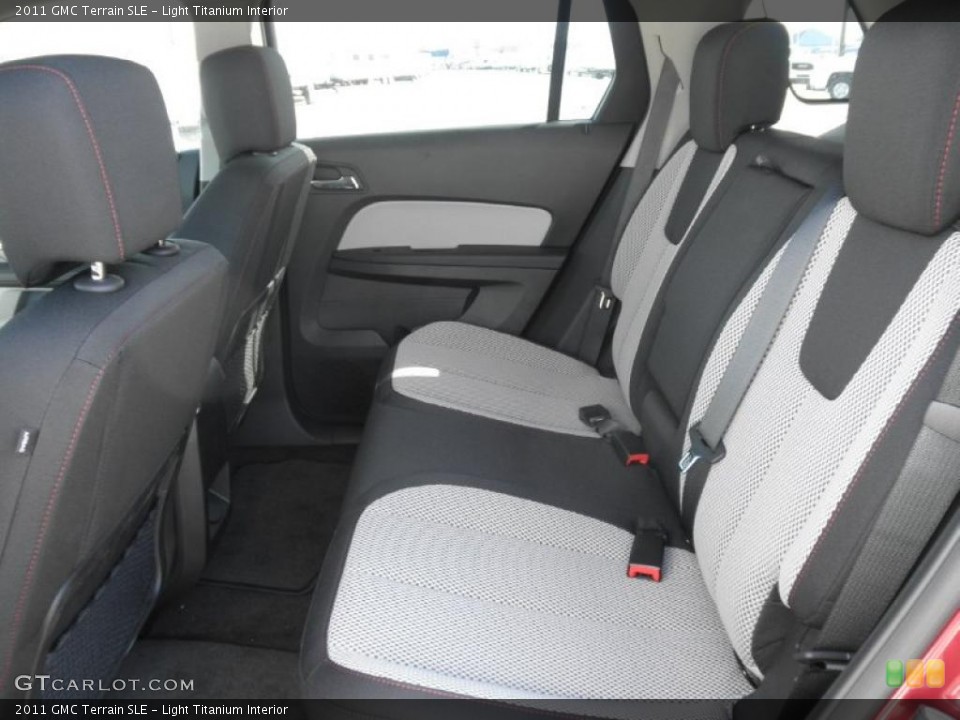 Light Titanium Interior Photo for the 2011 GMC Terrain SLE #45432180