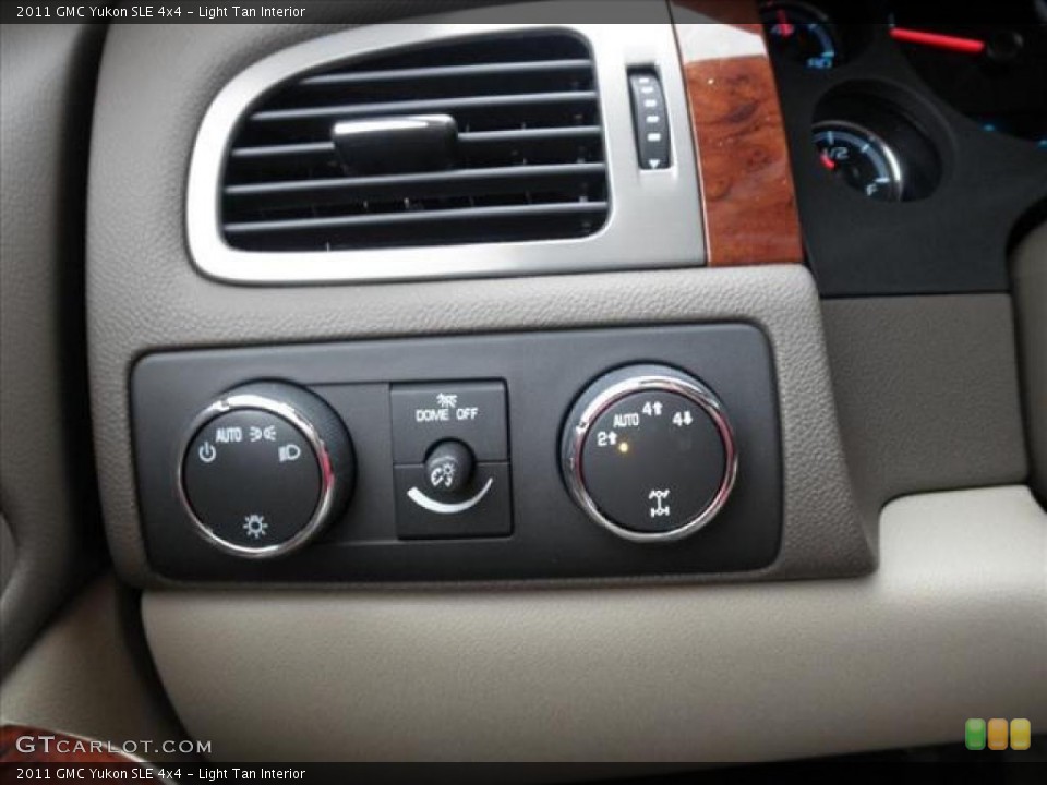 Light Tan Interior Controls for the 2011 GMC Yukon SLE 4x4 #45432280