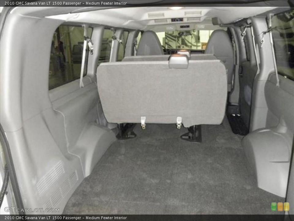 Medium Pewter Interior Photo for the 2010 GMC Savana Van LT 1500 Passenger #45434058