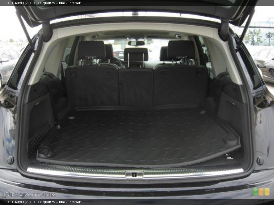 Black Interior Trunk for the 2011 Audi Q7 3.0 TDI quattro #45435346