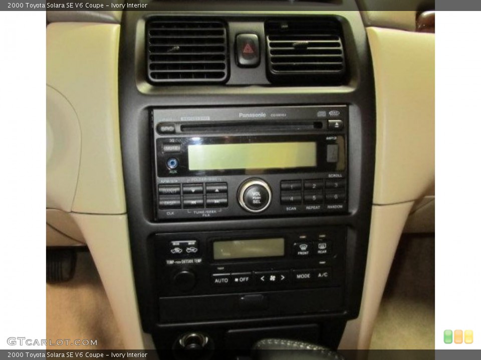 Ivory Interior Controls for the 2000 Toyota Solara SE V6 Coupe #45440417