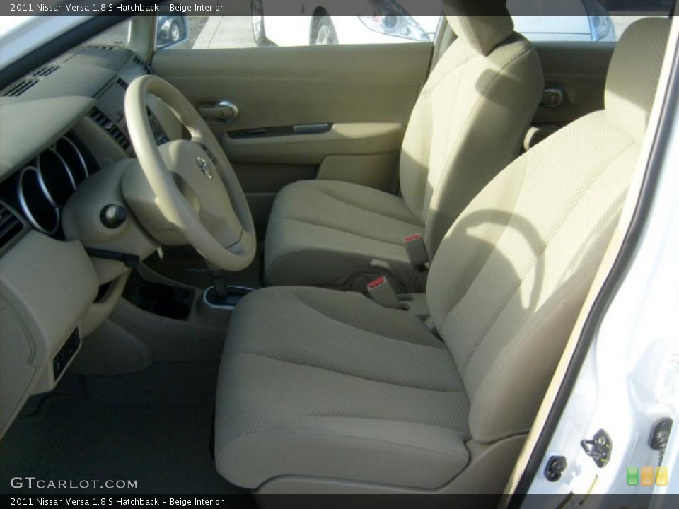 Beige Interior Photo for the 2011 Nissan Versa 1.8 S Hatchback #45453224