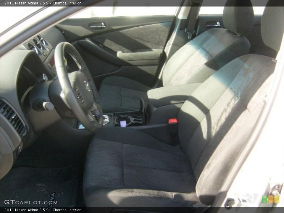 Charcoal Interior Photo for the 2011 Nissan Altima 2.5 S #45454072