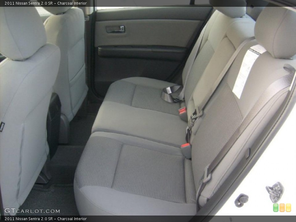 Charcoal Interior Photo for the 2011 Nissan Sentra 2.0 SR #45457416