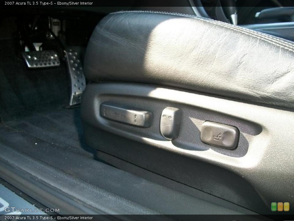 Ebony/Silver Interior Controls for the 2007 Acura TL 3.5 Type-S #45459261